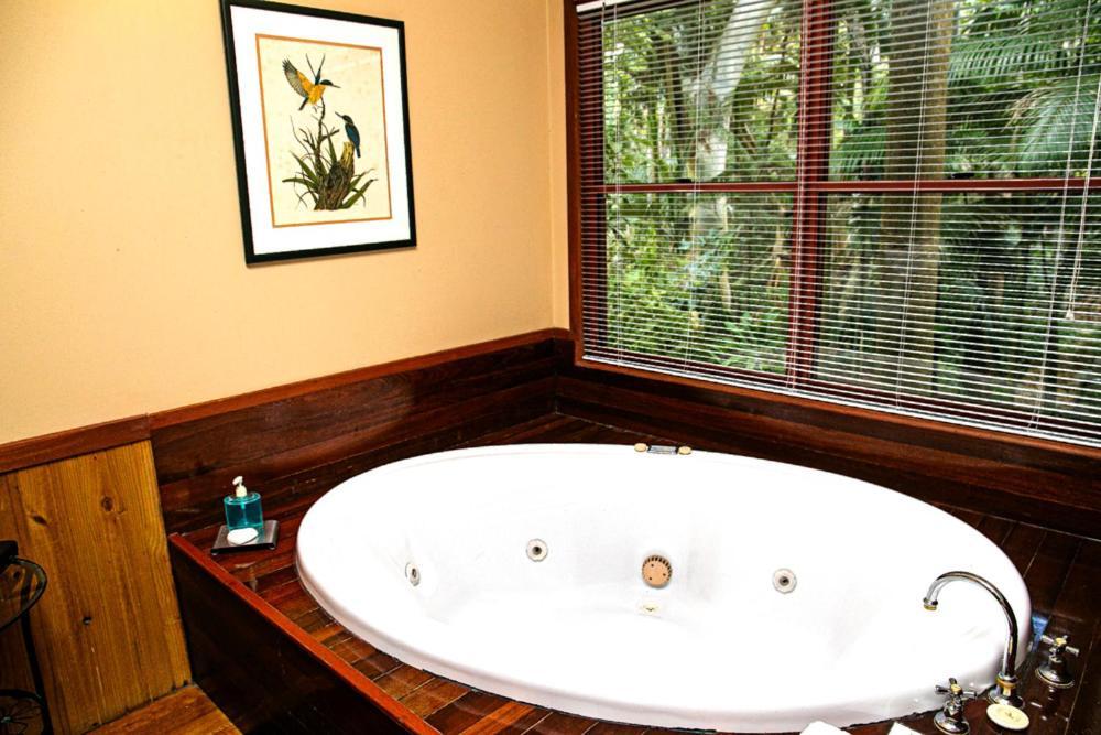 Amore On Buderim Rainforest Cabins Sunshine Coast Exteriér fotografie