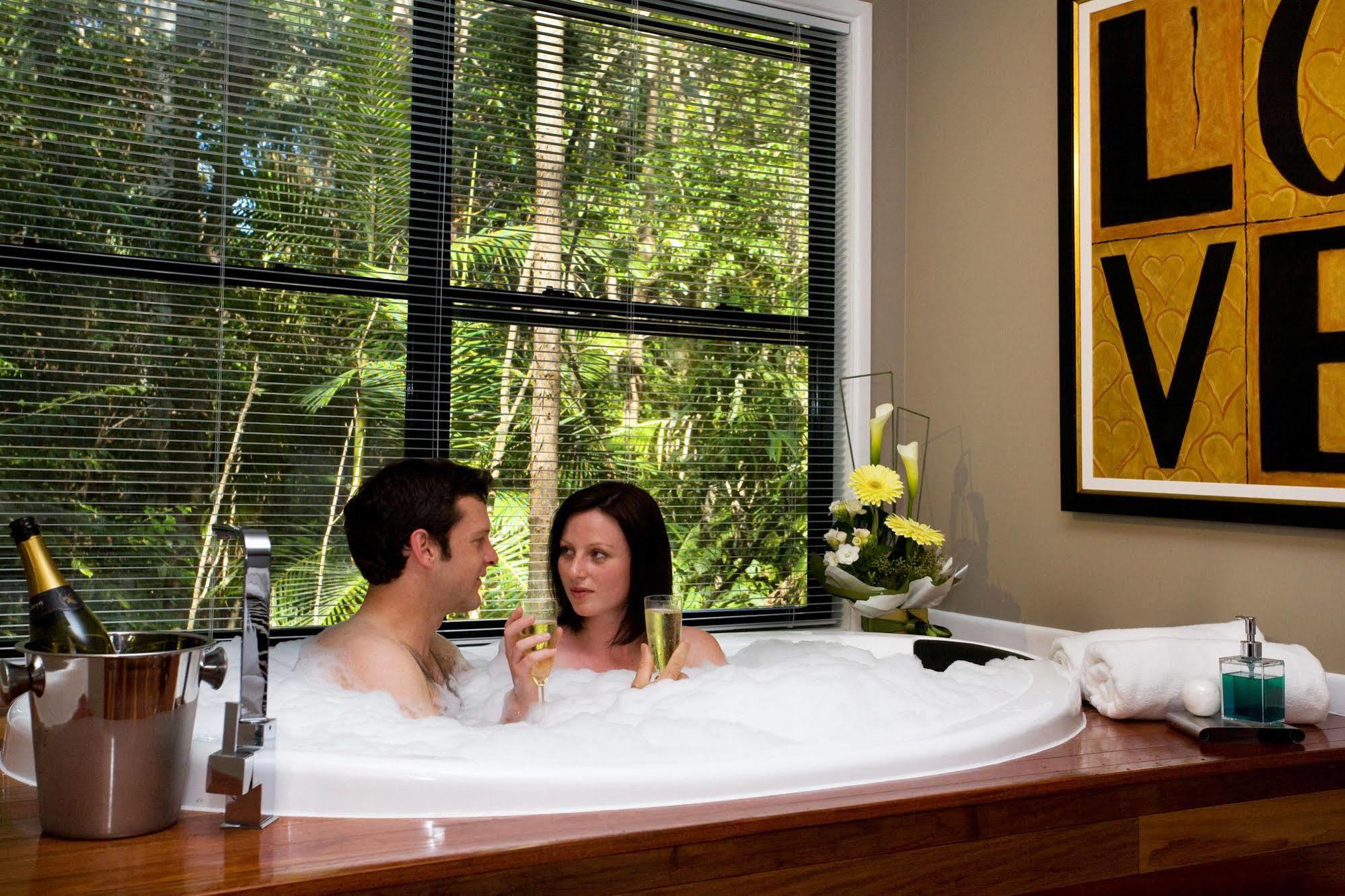 Amore On Buderim Rainforest Cabins Sunshine Coast Exteriér fotografie
