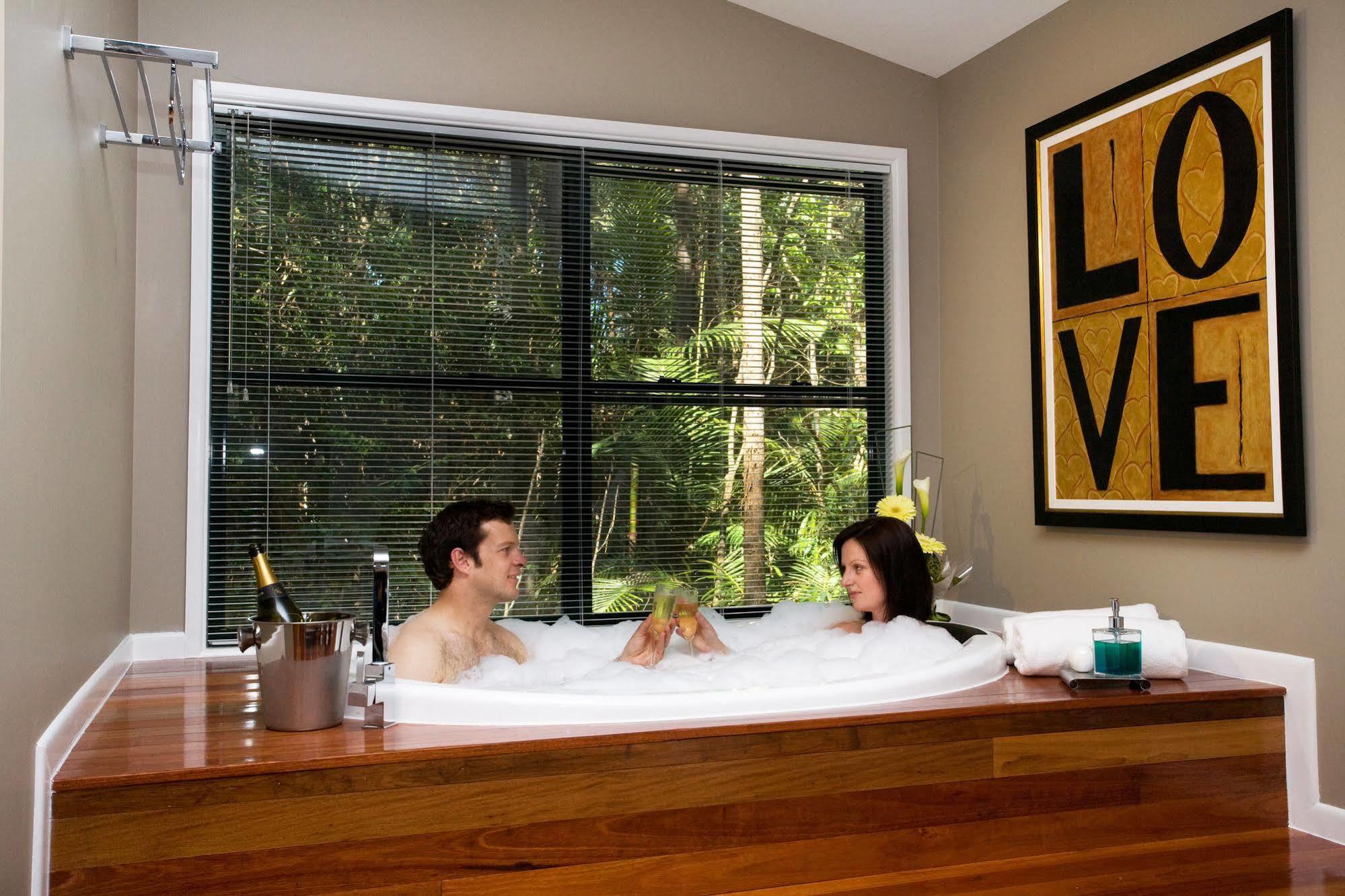 Amore On Buderim Rainforest Cabins Sunshine Coast Exteriér fotografie